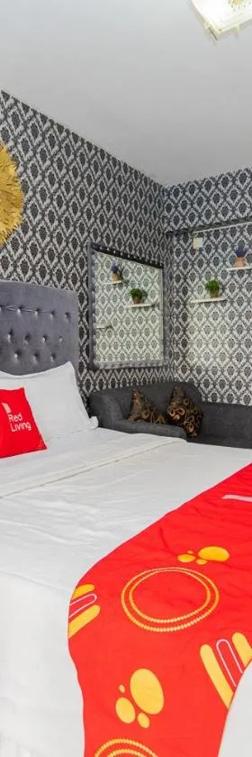 RedLiving Apartemen Cinere Resort - Gold Room，位于Gandul的酒店