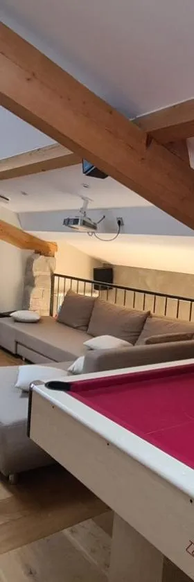 Gîte Le Caprice SPA & Sauna，位于Génissieux的酒店