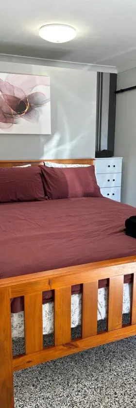 Clermont Guest House - Pet friendly，位于Clermont的酒店