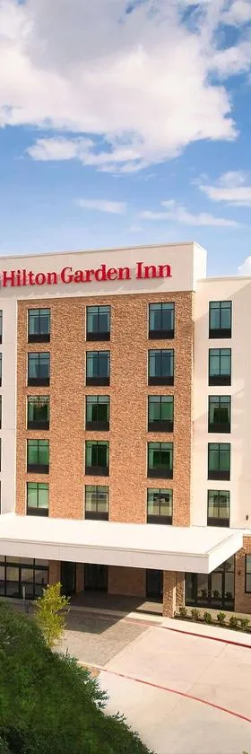 Hilton Garden Inn Grapevine At Silverlake Crossing, Tx，位于格雷普韦恩的酒店