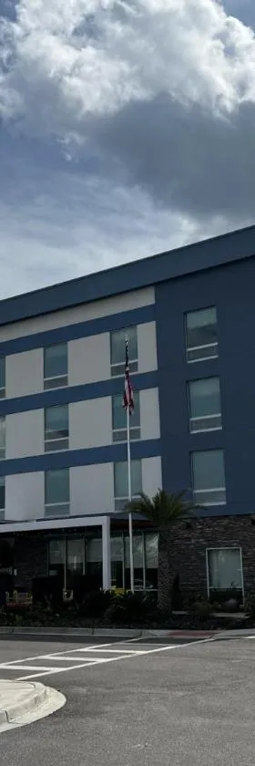 Home2 Suites By Hilton Hinesville，位于海恩斯维尔的酒店
