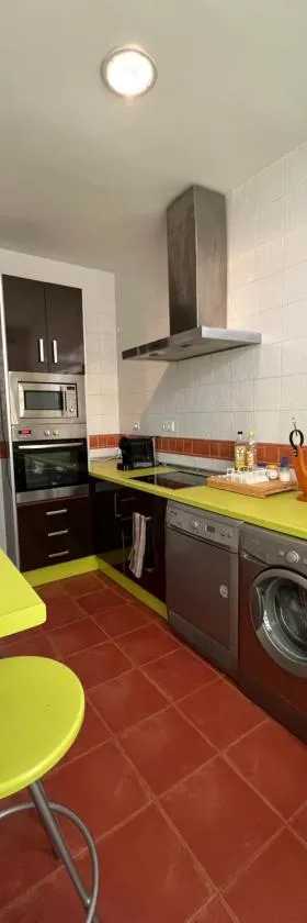 Apartamentos Sevilla Deluxe Rosales，位于Los Rosales的酒店