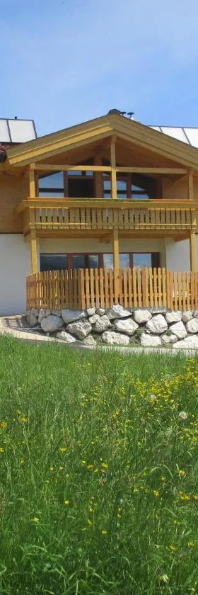Penthousewohnung mit Garten Sauna Pool，位于迈斯霍芬的酒店