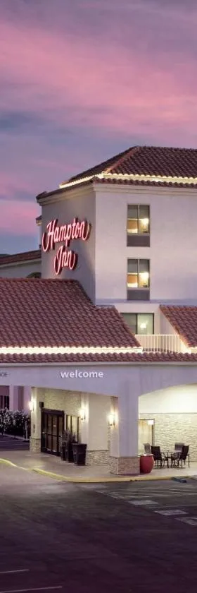 Hampton Inn Los Angeles Santa Clarita，位于圣塔克拉瑞塔的酒店