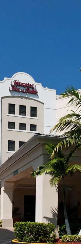 迈阿密多拉海豚购物中心汉普顿套房酒店，位于迈阿密的酒店