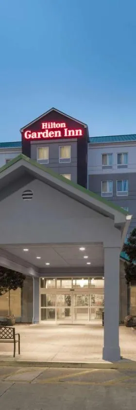 拉斐特/卡真圆顶希尔顿花园酒店，位于拉斐特的酒店