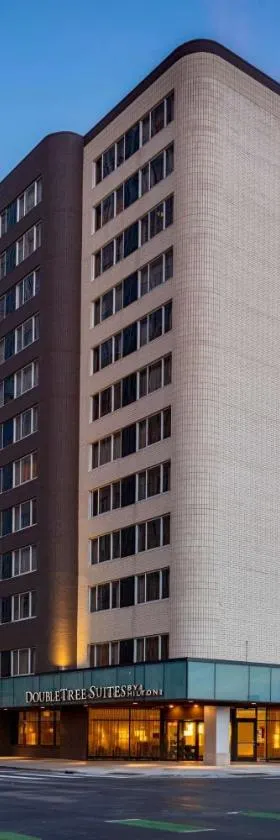 DoubleTree Suites by Hilton Minneapolis Downtown，位于明尼阿波利斯的酒店