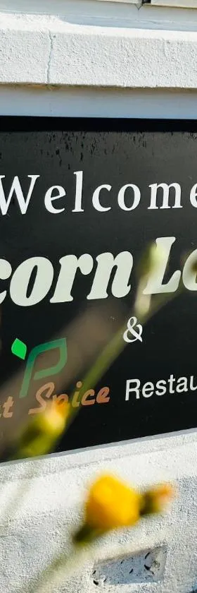 Acorn Lodge Hotel Gatwick & Parking，位于霍利的酒店
