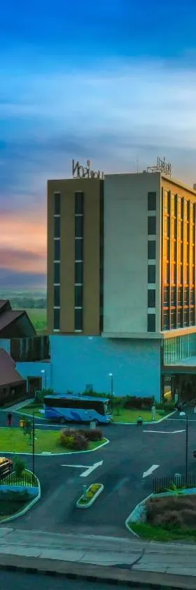 Hotel Metland Smara Kertajati，位于马贾伦卡的酒店