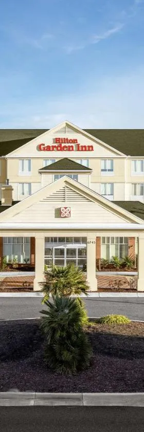威尔明顿梅费尔镇中心希尔顿花园酒店，位于威尔明顿的酒店