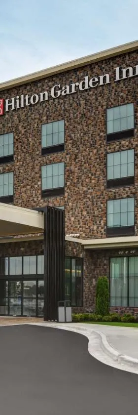 Hilton Garden Inn Madison Huntsville Airport，位于麦迪逊的酒店