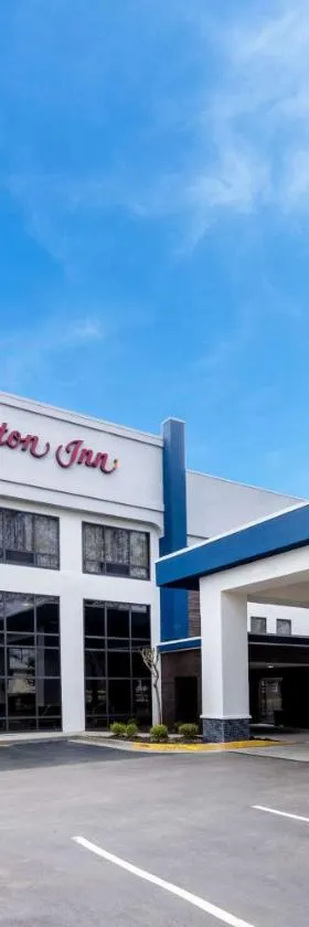 里士满/洛锡安收费公路汉普顿酒店，位于中洛锡安的酒店