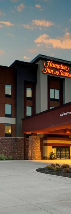 Hampton Inn & Suites Pittsburg Kansas Crossing Casino near Pitt State Univ，位于匹兹堡的酒店