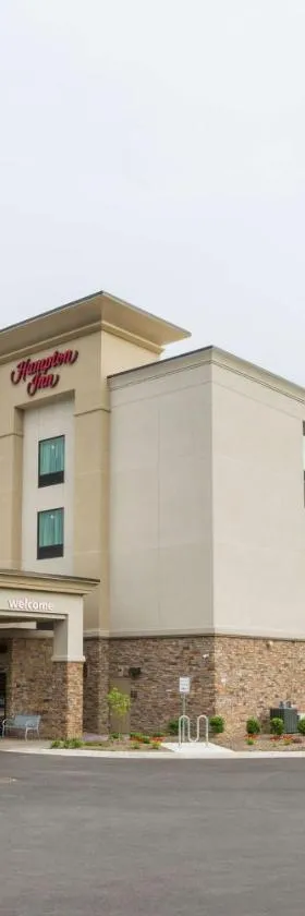 Hampton Inn Cumberland，位于坎伯兰的酒店