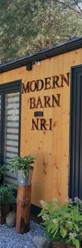 Domek Modern Barn 1 Całoroczny 800m od Park Wodnego Suntago Ranczo Gold Mania，位于Krzyżówka的酒店