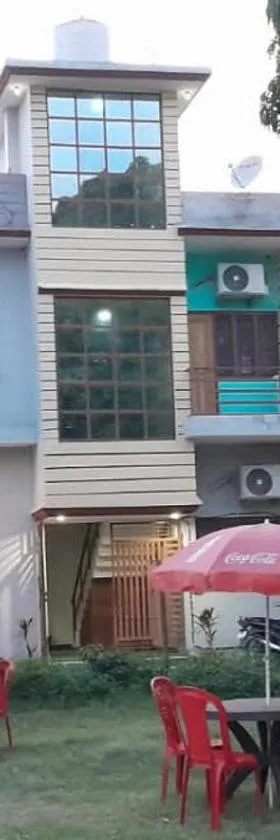 Corbett Rejoice Home Stay，位于Jhirna的酒店