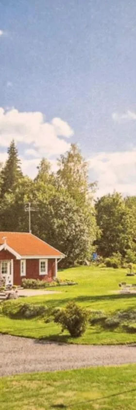 Lantlig villa utanför Uppsala，位于Alunda的酒店