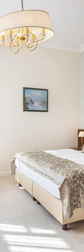 Hotel Katerina，位于兹诺伊莫的酒店