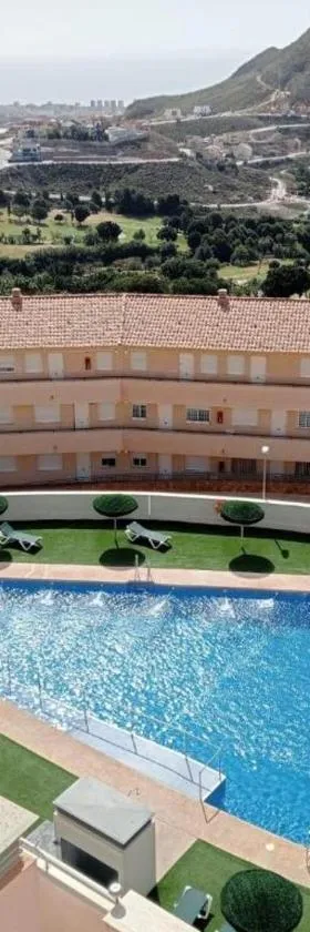 Golf, piscina climatizada y playa，位于La Envia的酒店