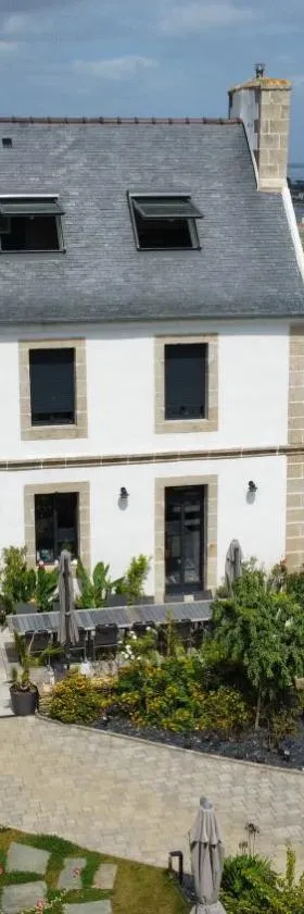 L’ARDOISIÈRE, maison d’hôtes et d’amis，位于洛基雷克的酒店