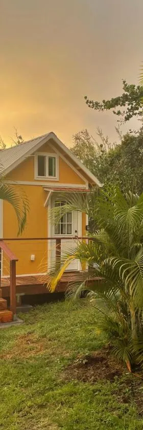 Country Cottage in Papa Bay，位于Papa Bay Estates的酒店