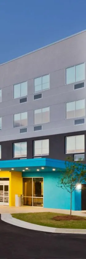 Tru by Hilton Auburn，位于奥本的酒店