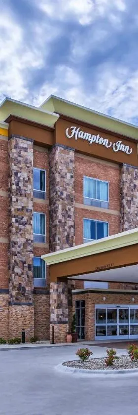 Hampton Inn by Hilton West Bloomfield Novi，位于法明顿希尔斯的酒店