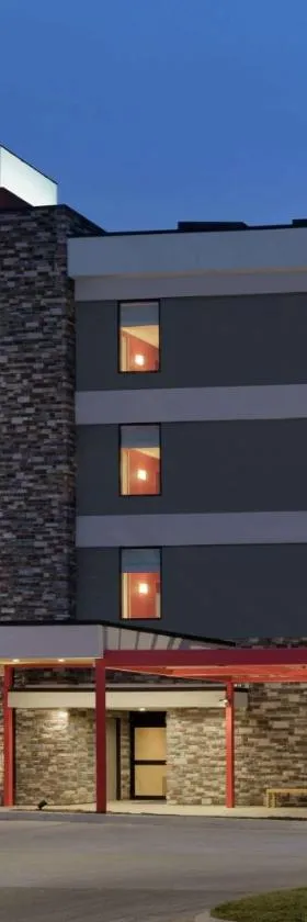 Home2 Suites By Hilton Leavenworth Downtown，位于莱温芙丝的酒店