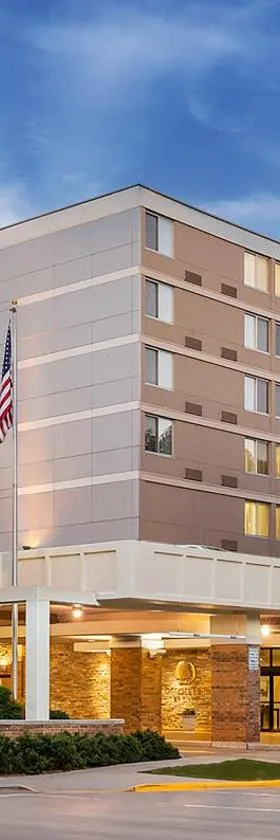 DoubleTree by Hilton Madison Downtown，位于麦迪逊的酒店