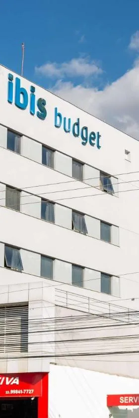 ibis budget Itaperuna，位于伊塔佩鲁纳的酒店