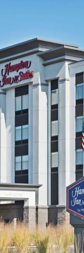 Hampton Inn & Suites North Huntingdon-Irwin, PA，位于Irwin的酒店