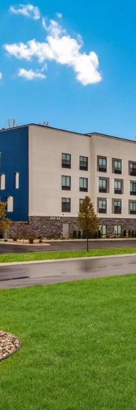 Hampton Inn & Suites Benton Harbor, MI，位于本顿港的酒店