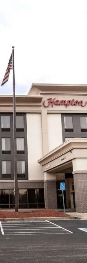 克拉克斯维尔汉普顿酒店，位于克拉克斯维尔的酒店