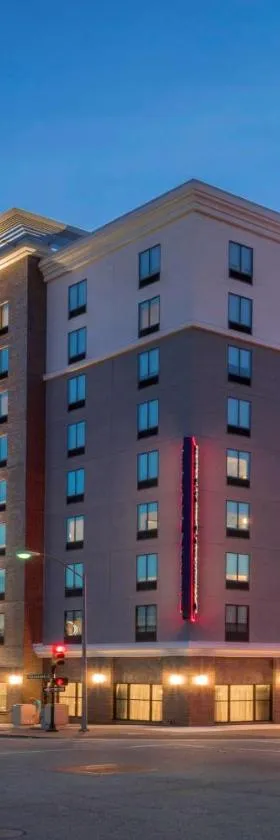 Hampton Inn & Suites Tulsa Downtown, Ok，位于塔尔萨的酒店