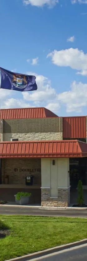 迪尔伯恩希尔顿逸林酒店 ，位于迪尔伯恩的酒店