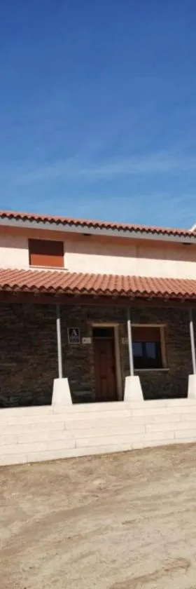Albergue Villa de Salvatierra，位于Salvatierra de Tormes的酒店