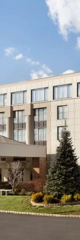 Embassy Suites by Hilton Piscataway Somerset，位于皮斯卡特维的酒店