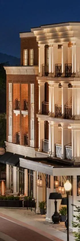 The Harpeth Franklin Downtown, Curio Collection by Hilton，位于富兰克林的酒店