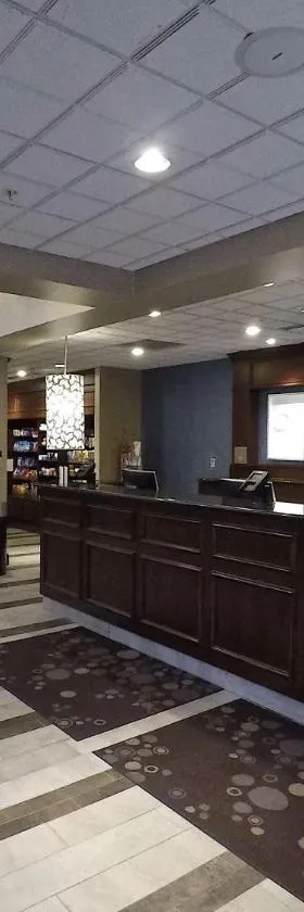 西得梅因希尔顿花园酒店，位于西得梅因的酒店