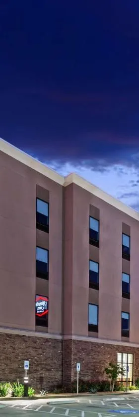 Hampton Inn Ozona，位于奥佐纳的酒店