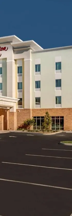 Hampton Inn Plant City，位于普兰特城的酒店