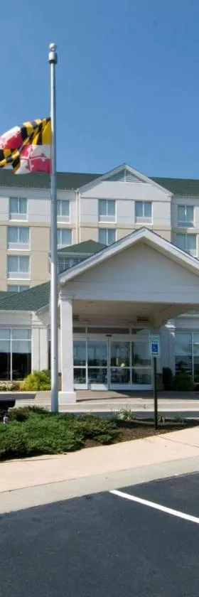 希尔顿奥因斯米尔斯花园酒店（Hilton Garden Inn Owings Mills），位于奥因斯米尔斯的酒店