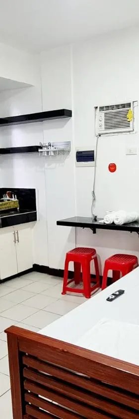 Dasma Lofts Hotel near Dela Salle Dasma，位于达斯马里尼亚斯的酒店