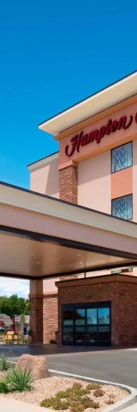 卡纳布汉普顿酒店，位于卡纳布的酒店