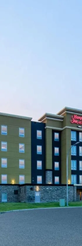 Hampton Inn & Suites Edmonton St. Albert, Ab，位于埃德蒙顿的酒店