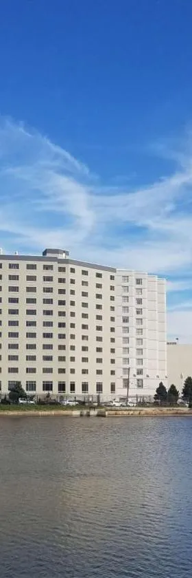 费城城市大道希尔顿酒店，位于费城的酒店