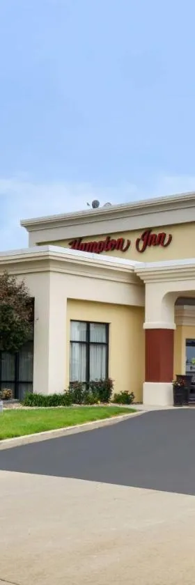 Hampton Inn by Hilton Litchfield，位于Litchfield的酒店