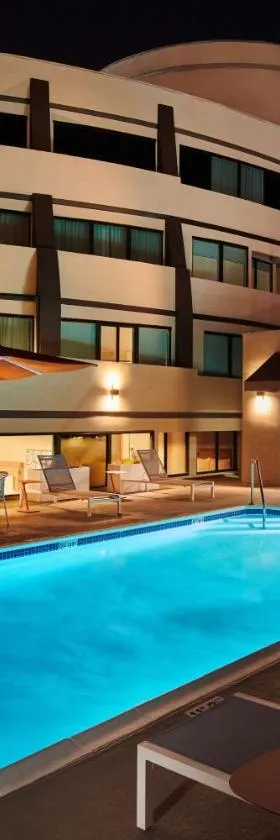 Doubletree By Hilton Fullerton，位于福乐顿市的酒店