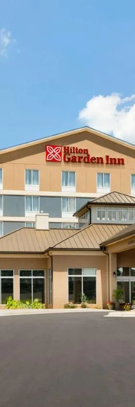 Hilton Garden Inn Statesville，位于斯泰茨维尔的酒店