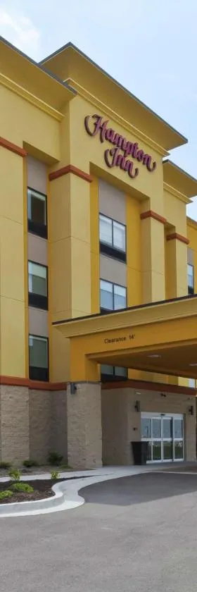 Hampton Inn Sedalia，位于锡代利亚的酒店